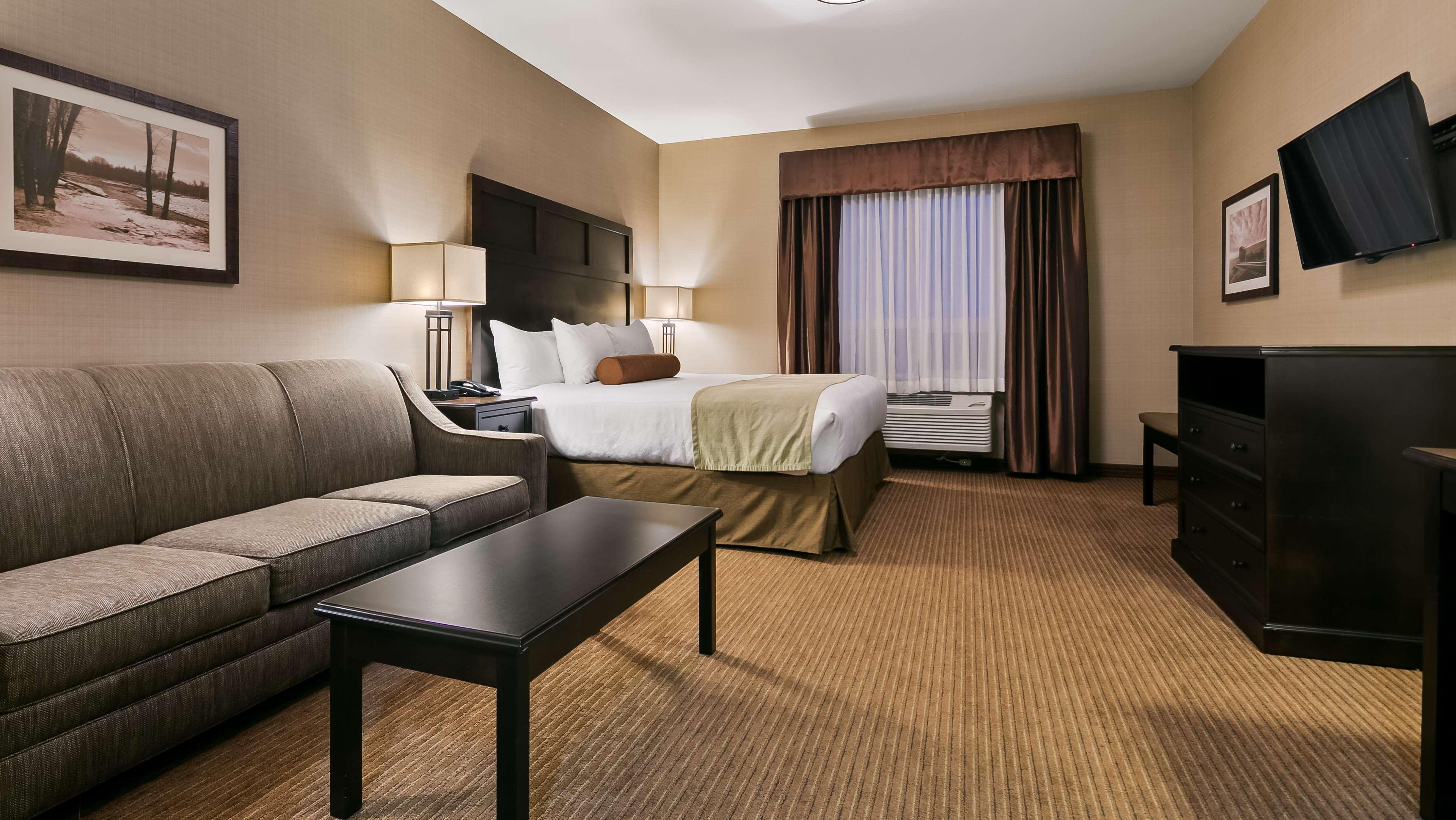 Best Western Plus Okotoks Inn & Suites Exterior foto