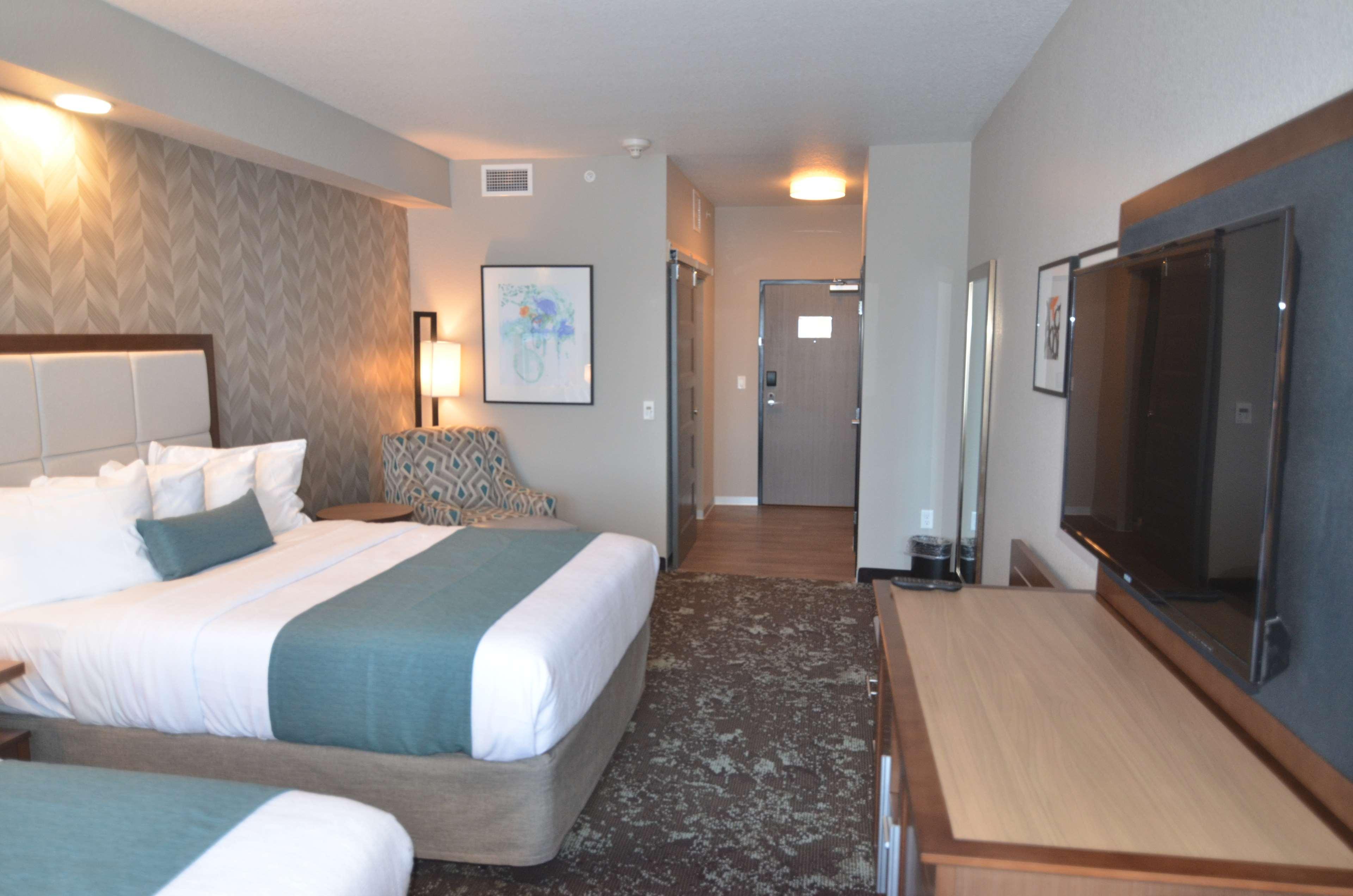 Best Western Plus Okotoks Inn & Suites Exterior foto