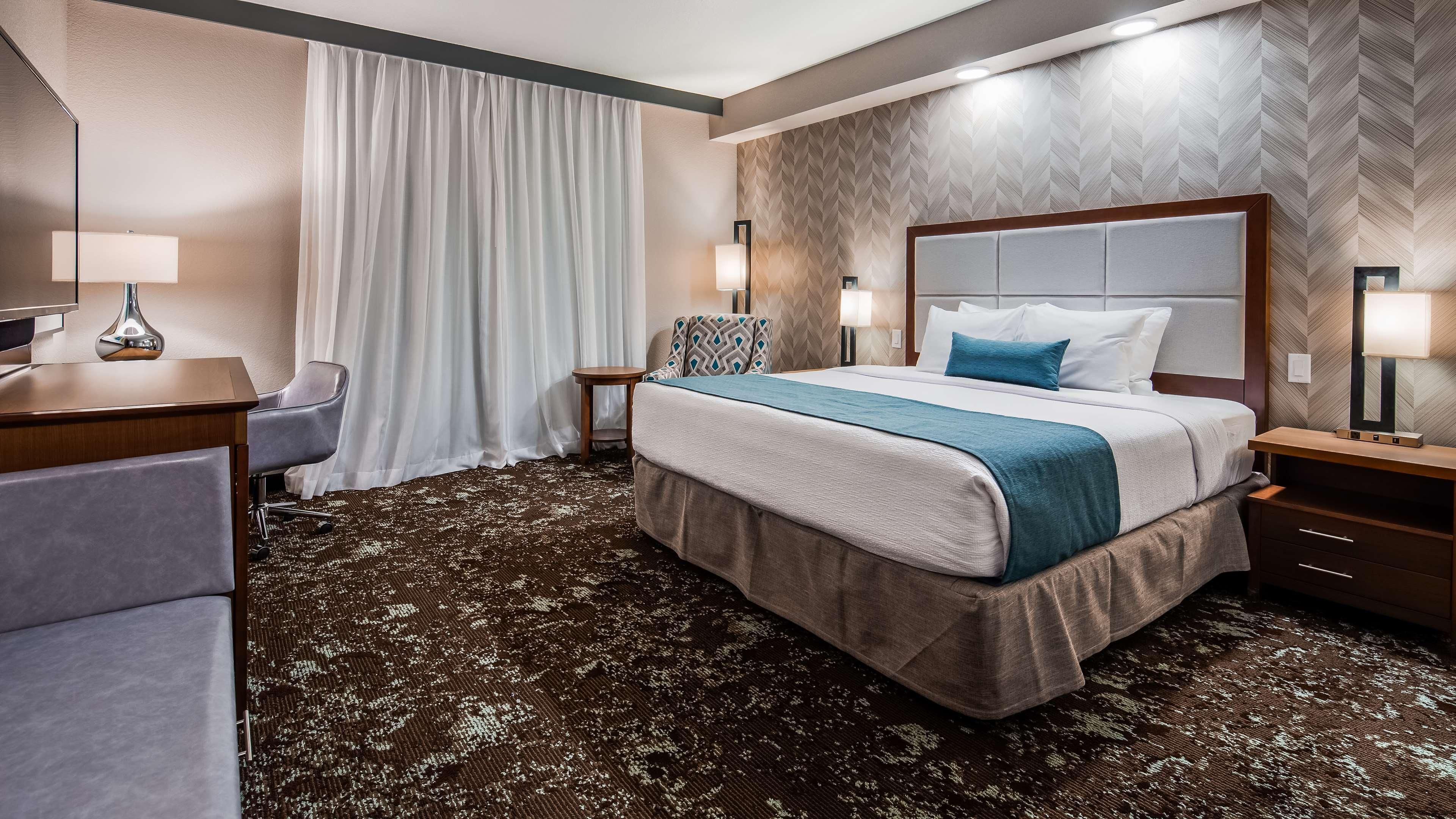 Best Western Plus Okotoks Inn & Suites Exterior foto