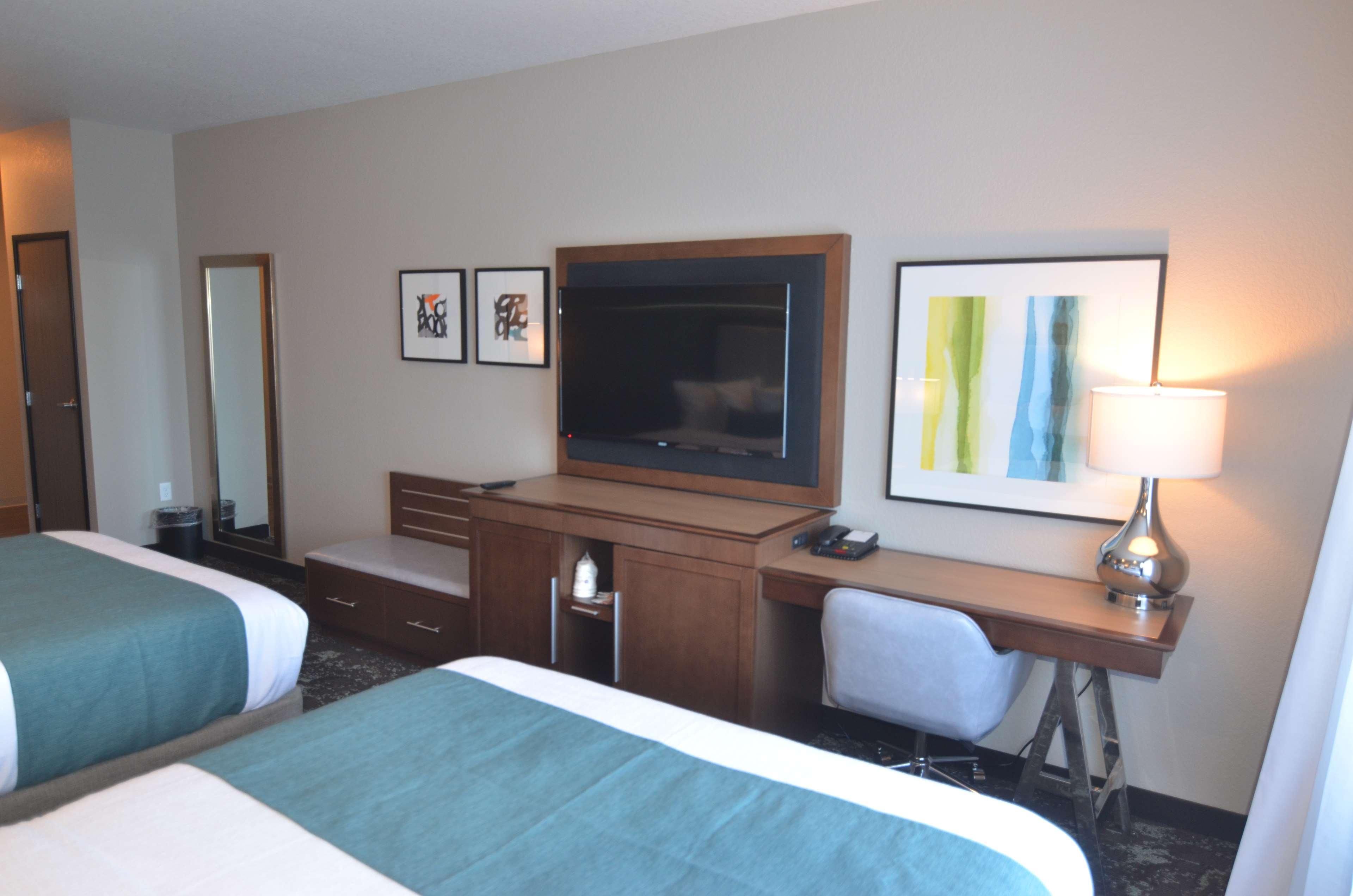 Best Western Plus Okotoks Inn & Suites Exterior foto